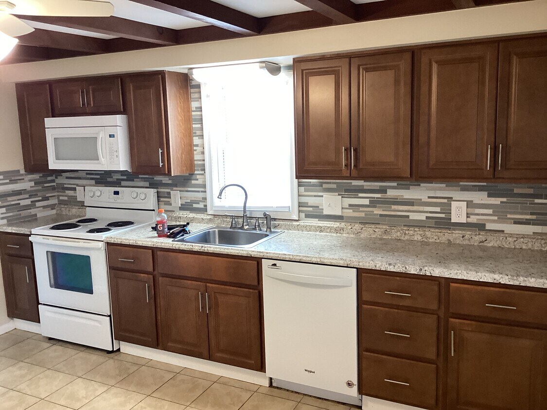 Foto principal - 614 McAlpine St