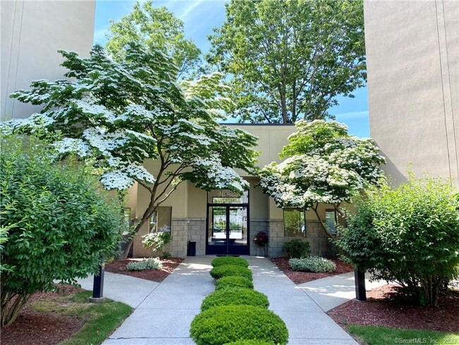 Foto del edificio - 1204 Whitney Ave