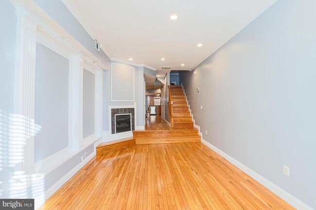 Foto del edificio - 3240 Foster Ave