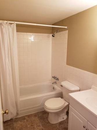 Foto principal - 1806 N Star Rd