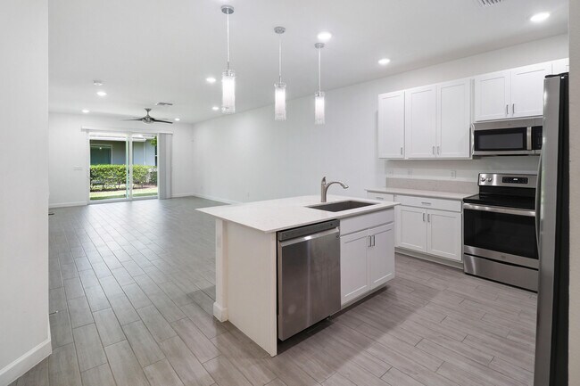 Foto del edificio - 14520 Wiley Range Rd