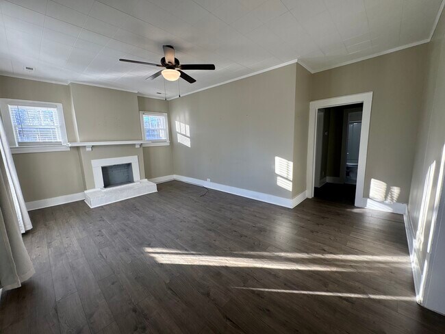 Sala de estar - 517 Malone Cir