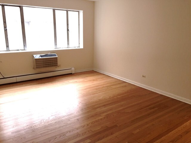 Foto del edificio - 7120 N Sheridan Rd