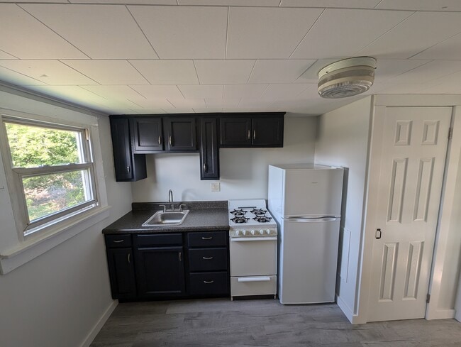 Building Photo - 2128 College Ave