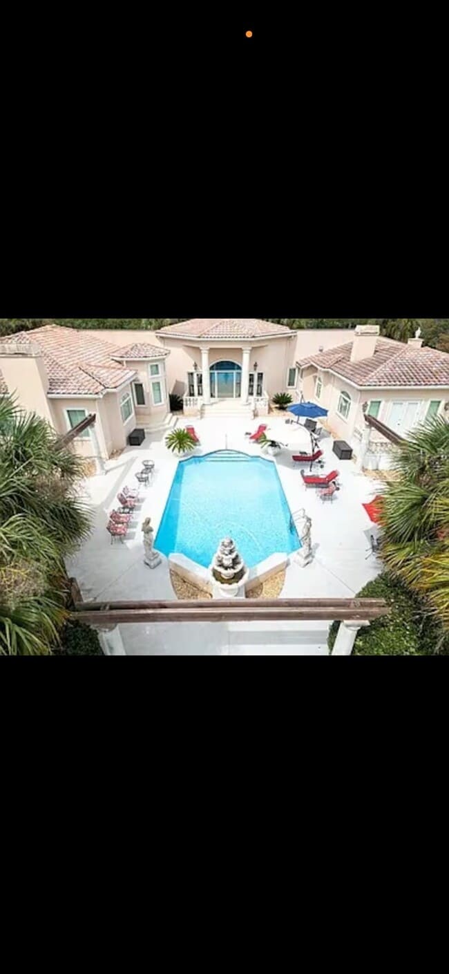 Building Photo - 4600 Lacosta Dr