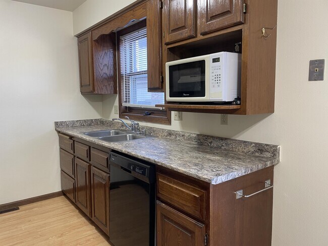 Building Photo - 3009 Cimarron Trail