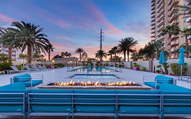 Building Photo - 8255 S Las Vegas Blvd