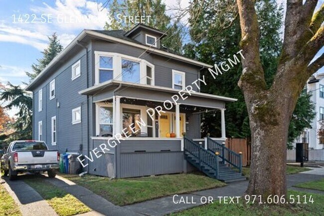 Building Photo - CHARMING 2 bdrm, 1 bth- FANTASTIC WESTMORE...