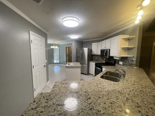 Foto del edificio - 5196 Whitehurst Ln