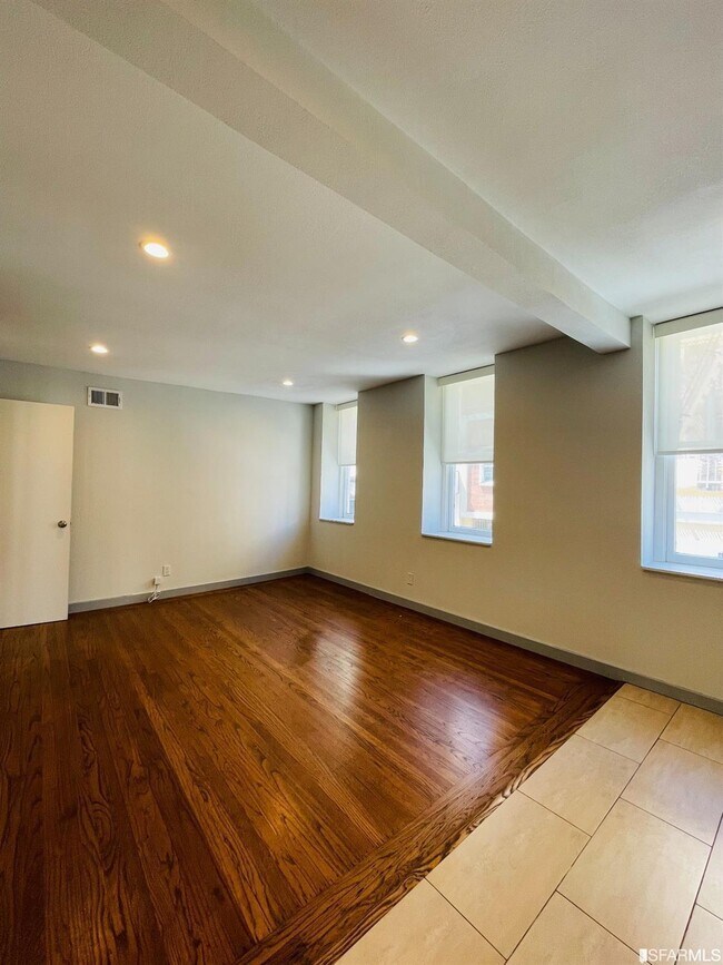 Foto del edificio - 761 Commercial St