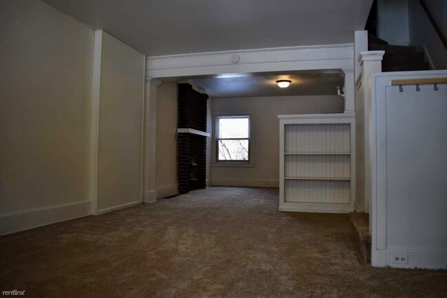 Building Photo - 6623 Ridgeville St