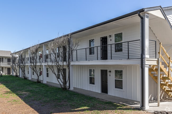 Building Photo - Greenway Flats