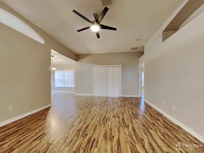 Foto del edificio - 300 Kettering Rd