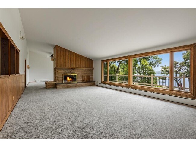 Foto del edificio - 6400 Greenbriar Ave
