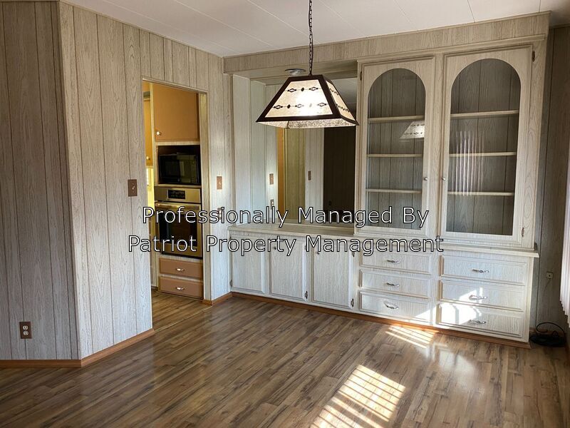Primary Photo - 2650 W Union Hills Dr