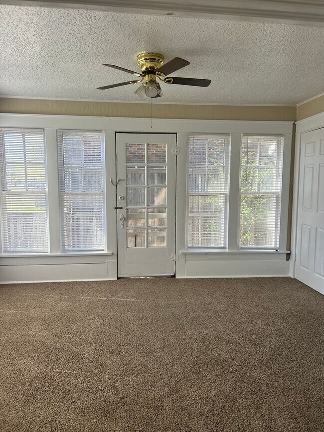 Foto del edificio - 1614 S Jackson St