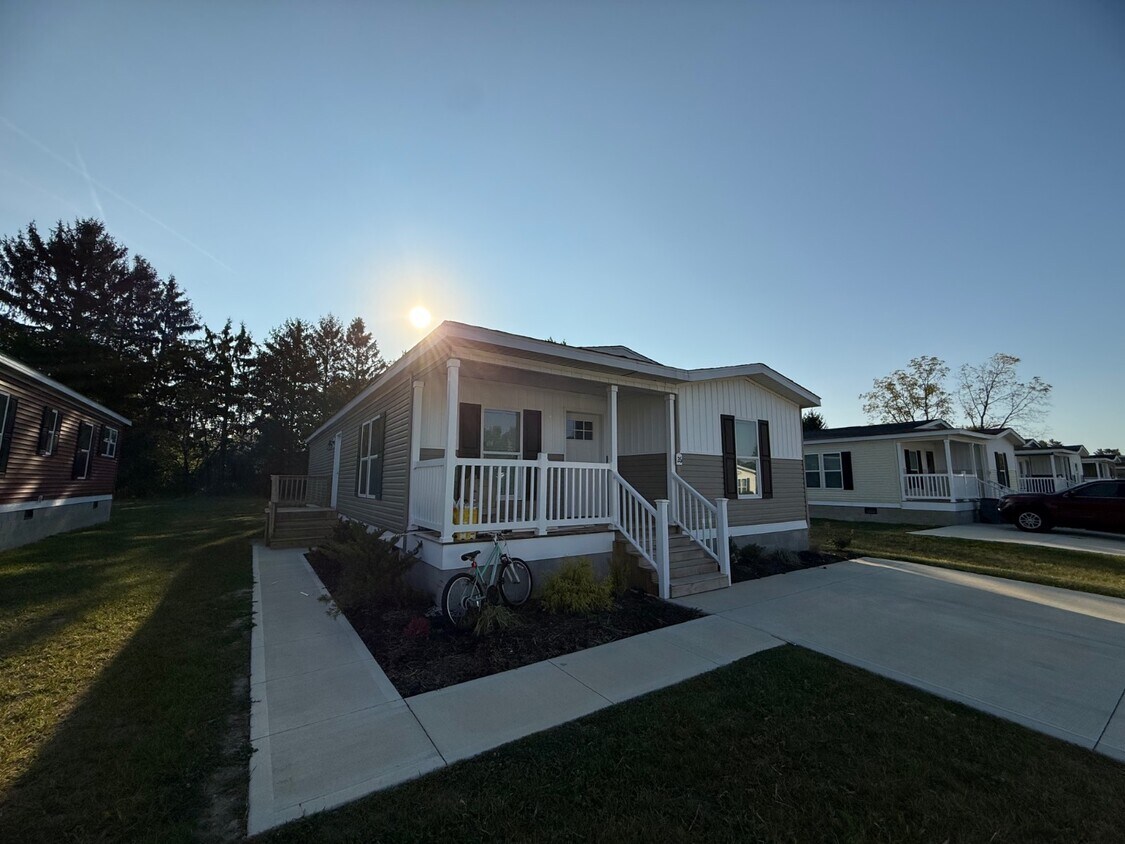 Foto principal - 763 County Line Rd