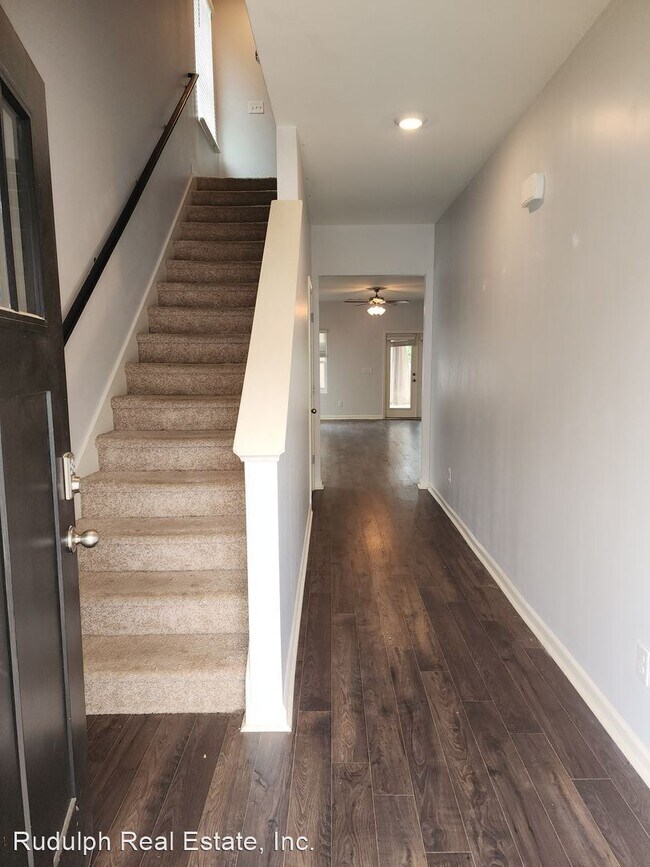 Foto del edificio - 5 br, 3 bath House - 216 Chelsea Park Rd.