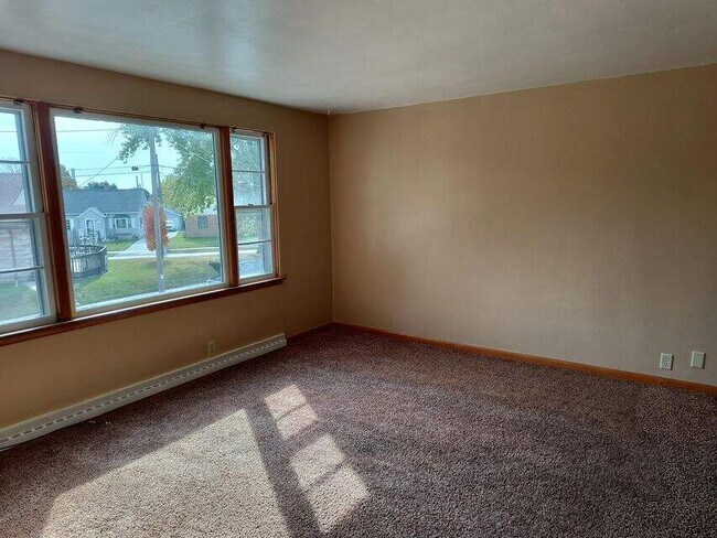 Sala de estar - 1256 Arlington Ave