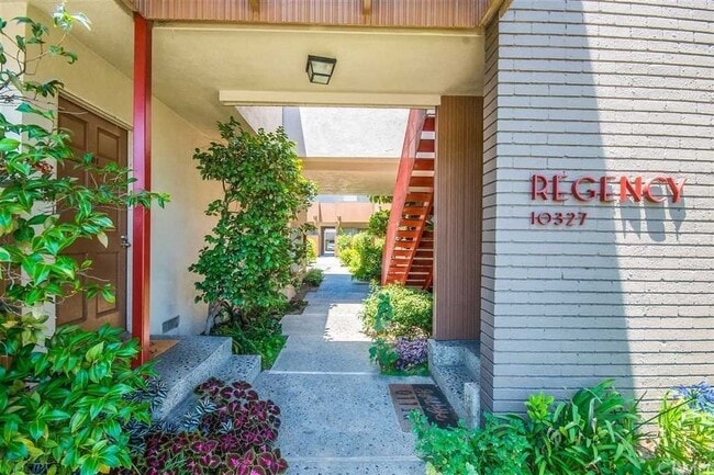 Building Photo - 10327 Downey Ave.