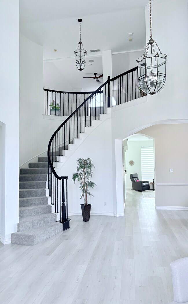 Foto del edificio - 8425 Brooksby Dr