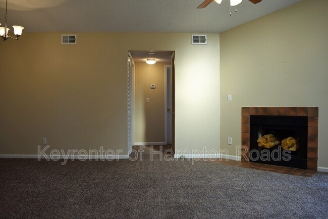 Building Photo - 2115 Rocky Point Run