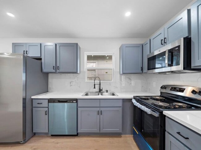 Building Photo - 3521 McIlhenny St
