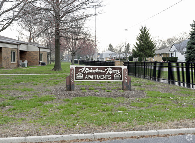 Signage - Michaelmas Manor