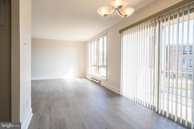 Foto del edificio - 501 Prospect Blvd