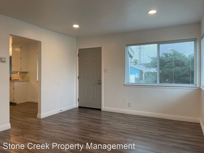 Building Photo - 2 br, 1 bath House - 6431 Wire Dr.