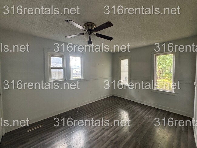 Foto del edificio - $795 - 2 bed 1 bath - Single Family Home