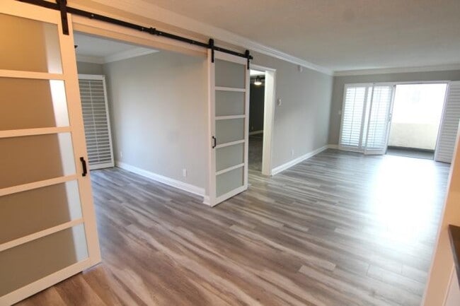 Building Photo - 2 bedroom in Los Angeles CA 90034