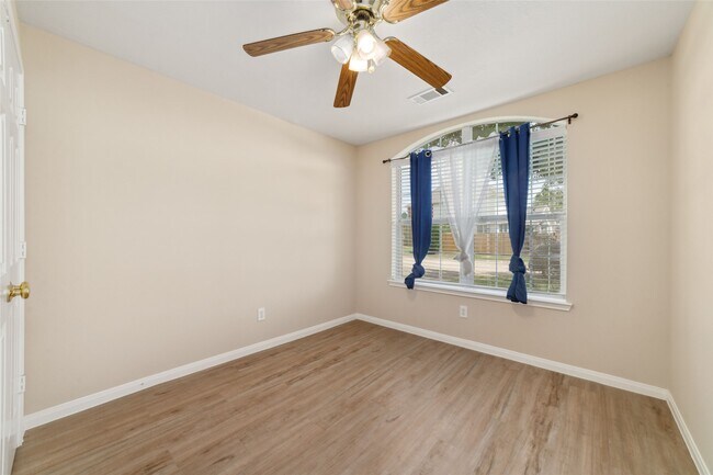 Foto del edificio - 8123 Solara Bend Ct