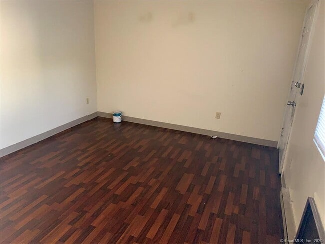 Foto del edificio - 1448 Meriden Rd