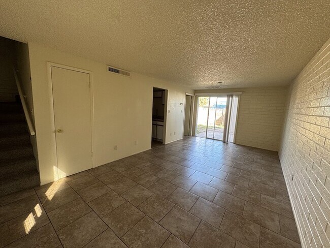 Foto del edificio - 4624 N 71st Ln