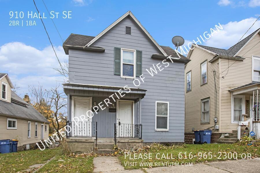 Primary Photo - Available Now | 2 Bed 1 Bath Apartment in ...