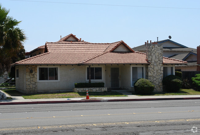 Building Photo - 16692 Goldenwest St