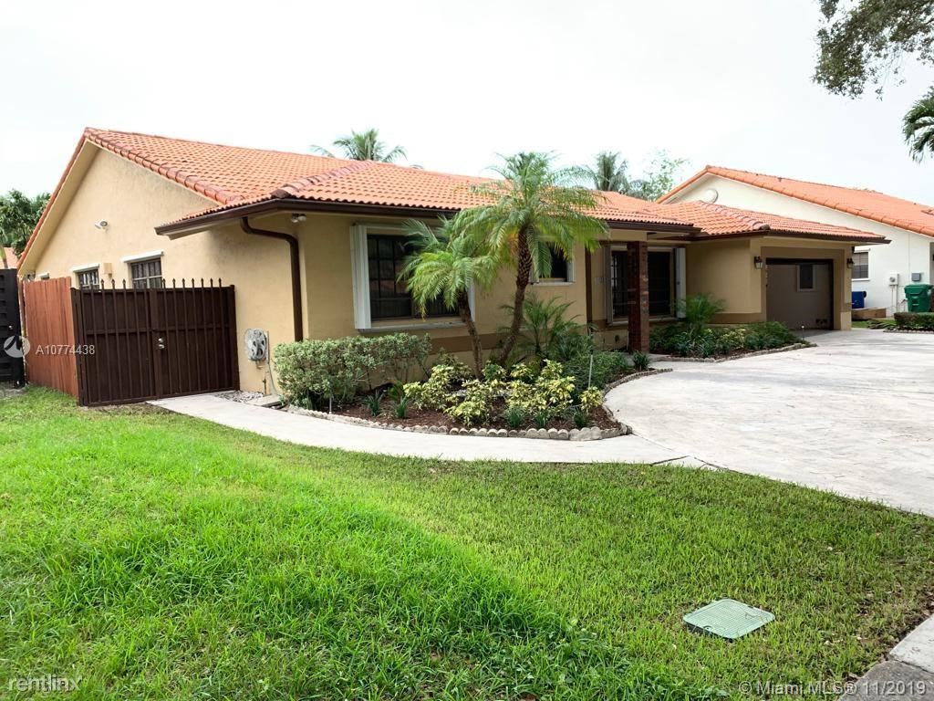 Foto del edificio - 3 br, 2 bath House - 8321 NW 167th Ter