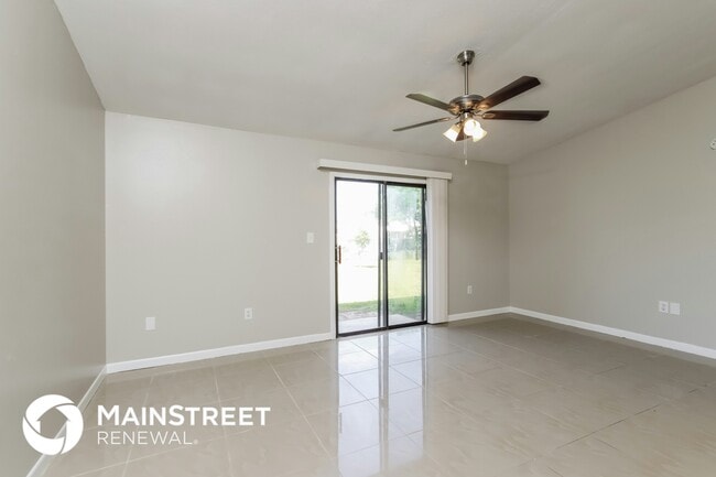 Foto del edificio - 647 Pampas St NW