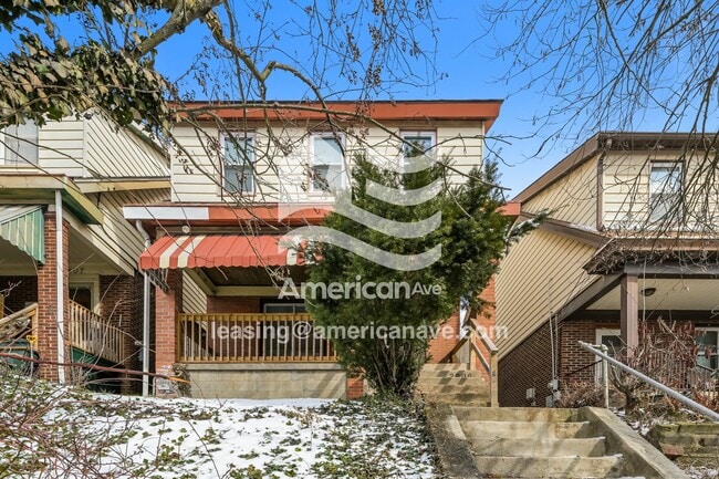 Building Photo - 2809 Pyramid Ave