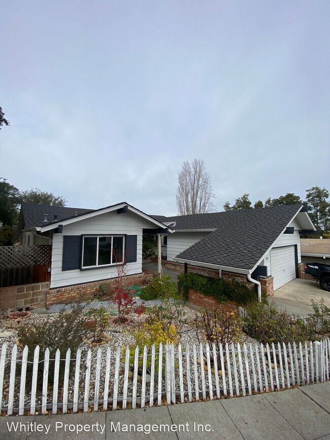 Building Photo - 4 br, 2 bath House - 494 22nd Street