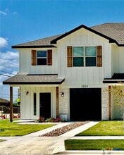 Building Photo - 3404 Abraham Dr