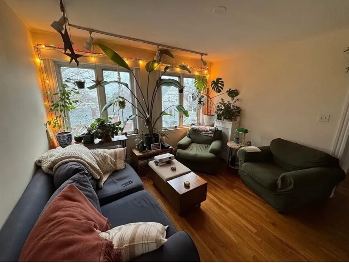 Foto principal - 19 Sartwell Ave