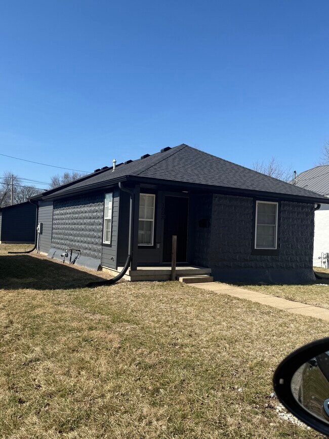 Foto del edificio - 1008 Milroy St