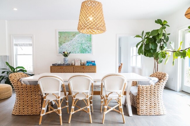 Building Photo - 20 Sunshine Rd