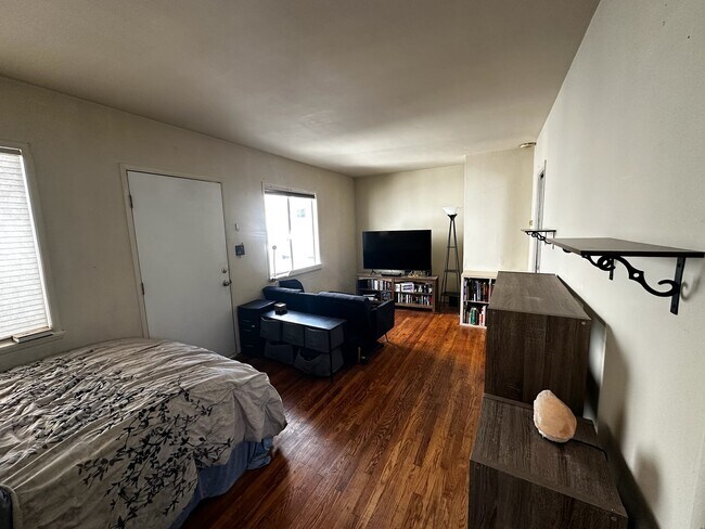 Another view of living area - 309 N Hollywood Way