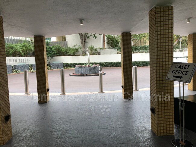 Foto del edificio - 1155 N La Cienega Blvd
