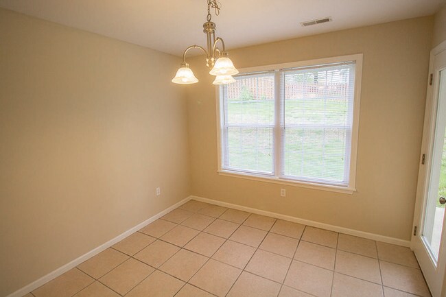 Foto del edificio - 2604 Mistywood Ct