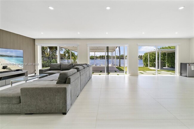 Foto del edificio - 5020 SW 92nd Ave
