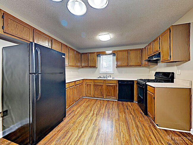 Building Photo - 2901 Pavia Cir